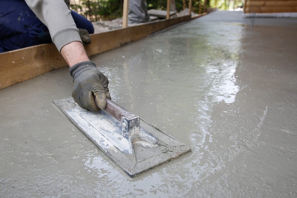 Discover Pinnacle Builders' Expert Screeding Services in Manchester 9 Discover Pinnacle Builders' Expert Screeding Services in Manchester iStock 589564924