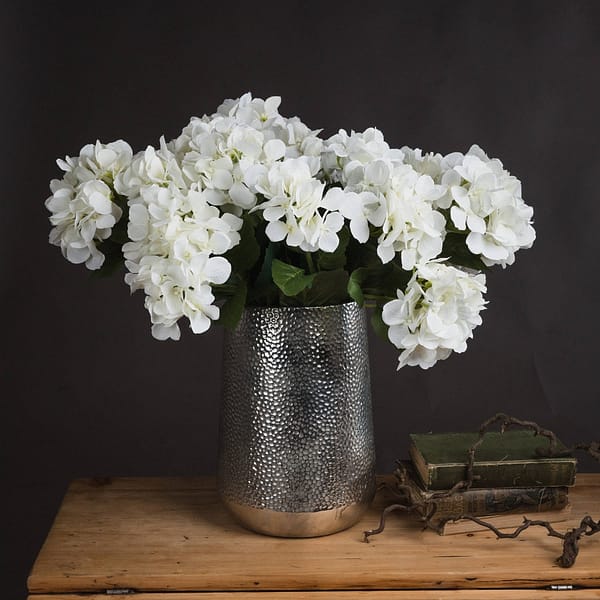 White Hydrangea Bouquet 19064