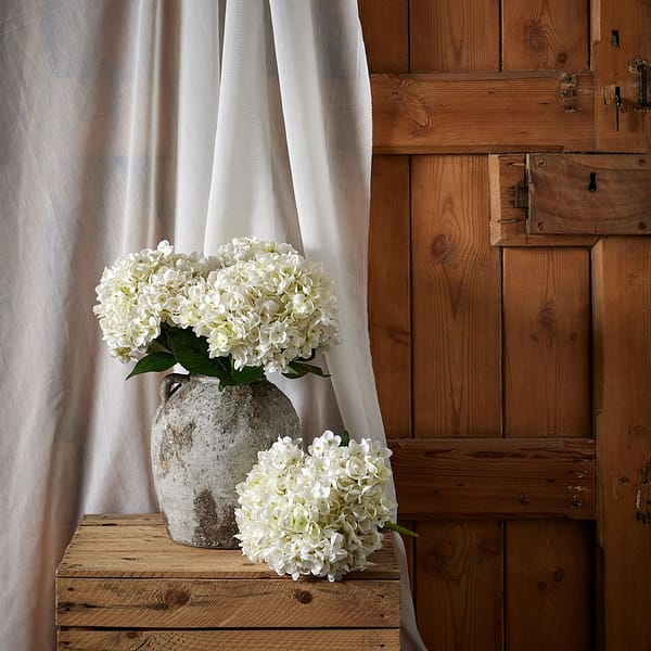 White Hydrangea Bunch 22621 b