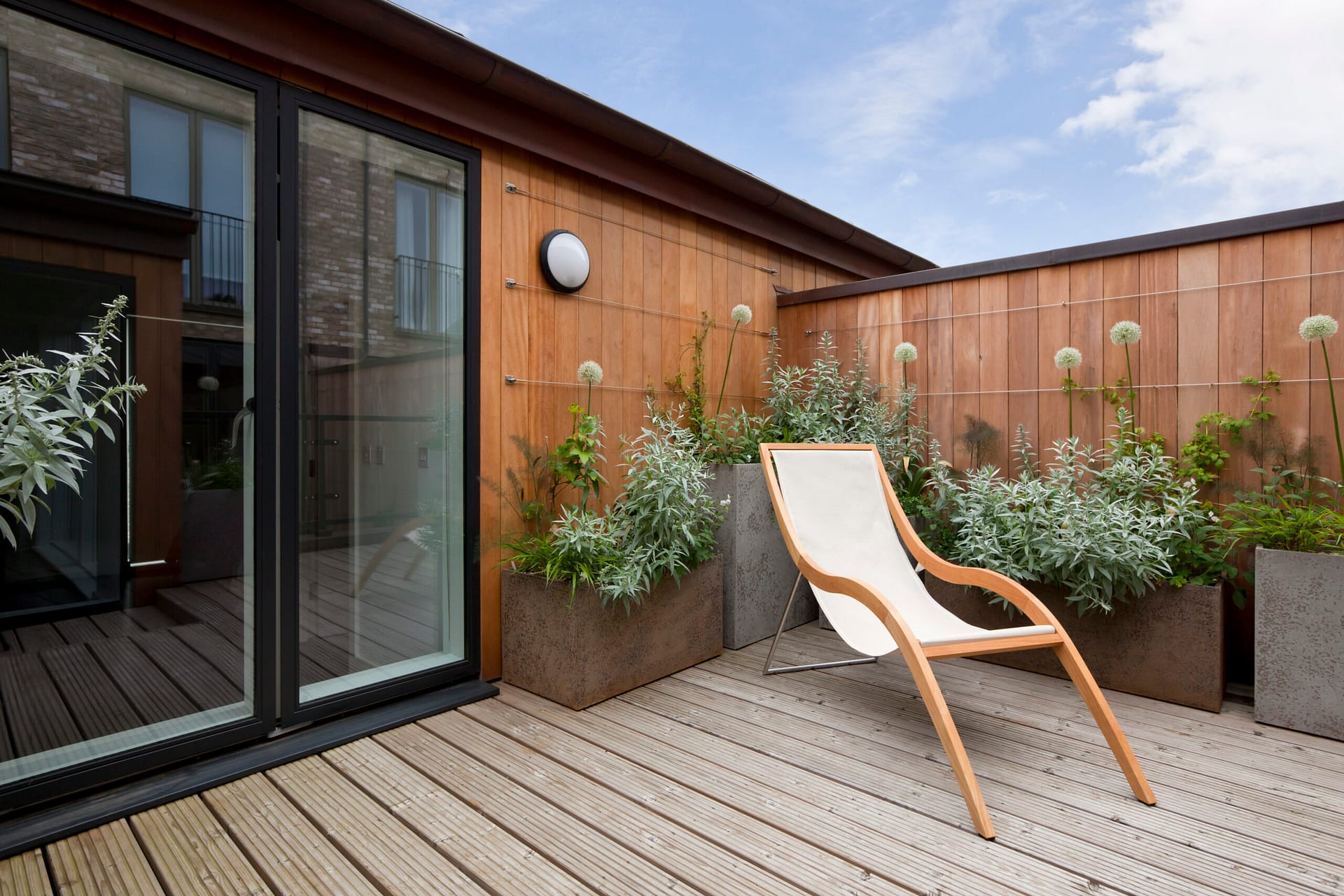 Urban balcony garden